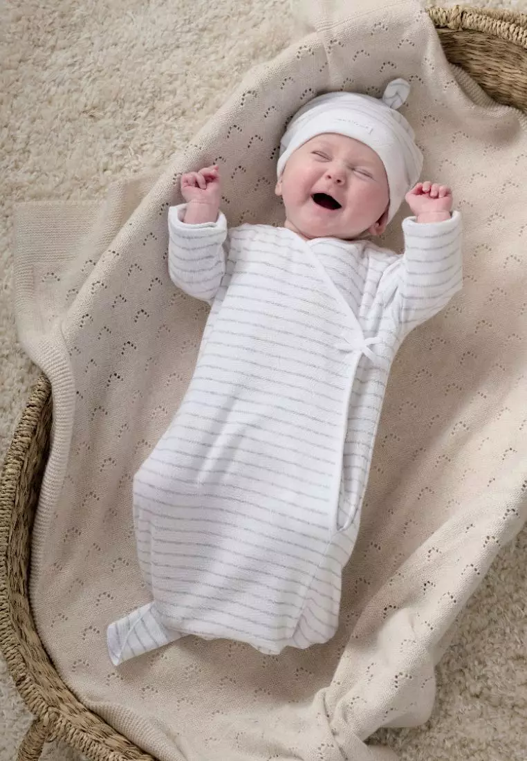 2 Piece Stripe Knotted Ba Gown And Hat Set