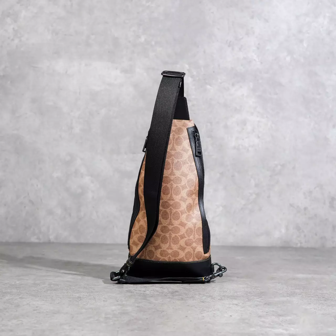 Tas COACH DOMINIC MONOGRAM BEIGE BROWN SIDE ZIP CROSS BODY BAG 100% ORIGINAL