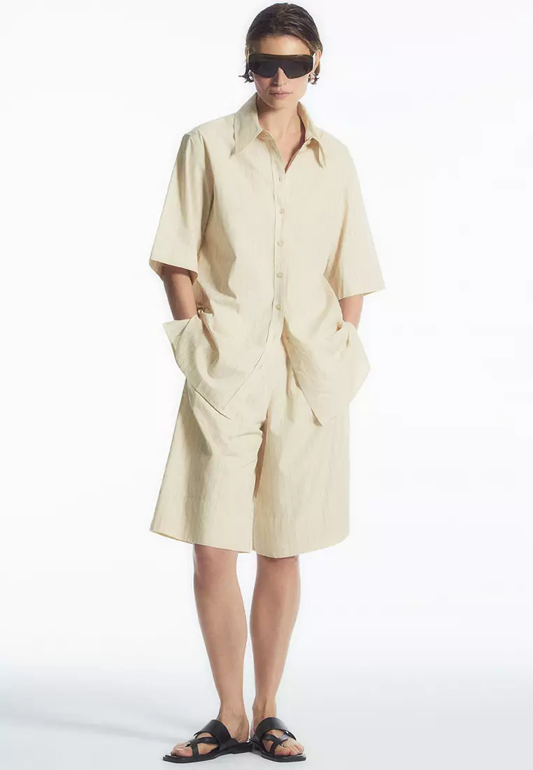 網上選購 COS Short-Sleeved Tunic Shirt 2025 系列 | ZALORA香港