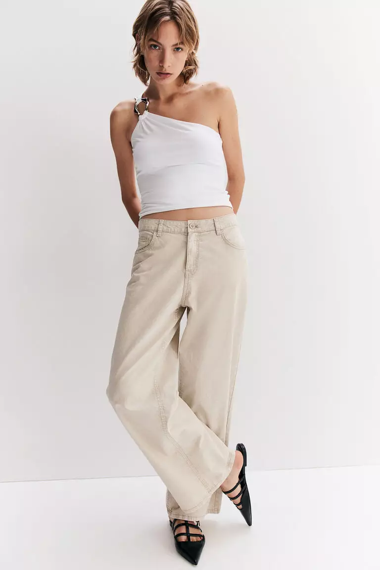 Metal-ring one-shoulder top