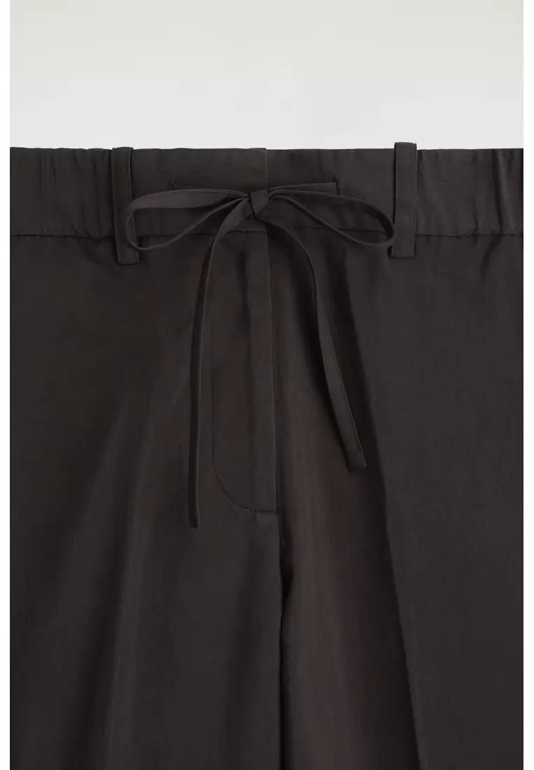 FLUID DRAWSTRING TROUSERS