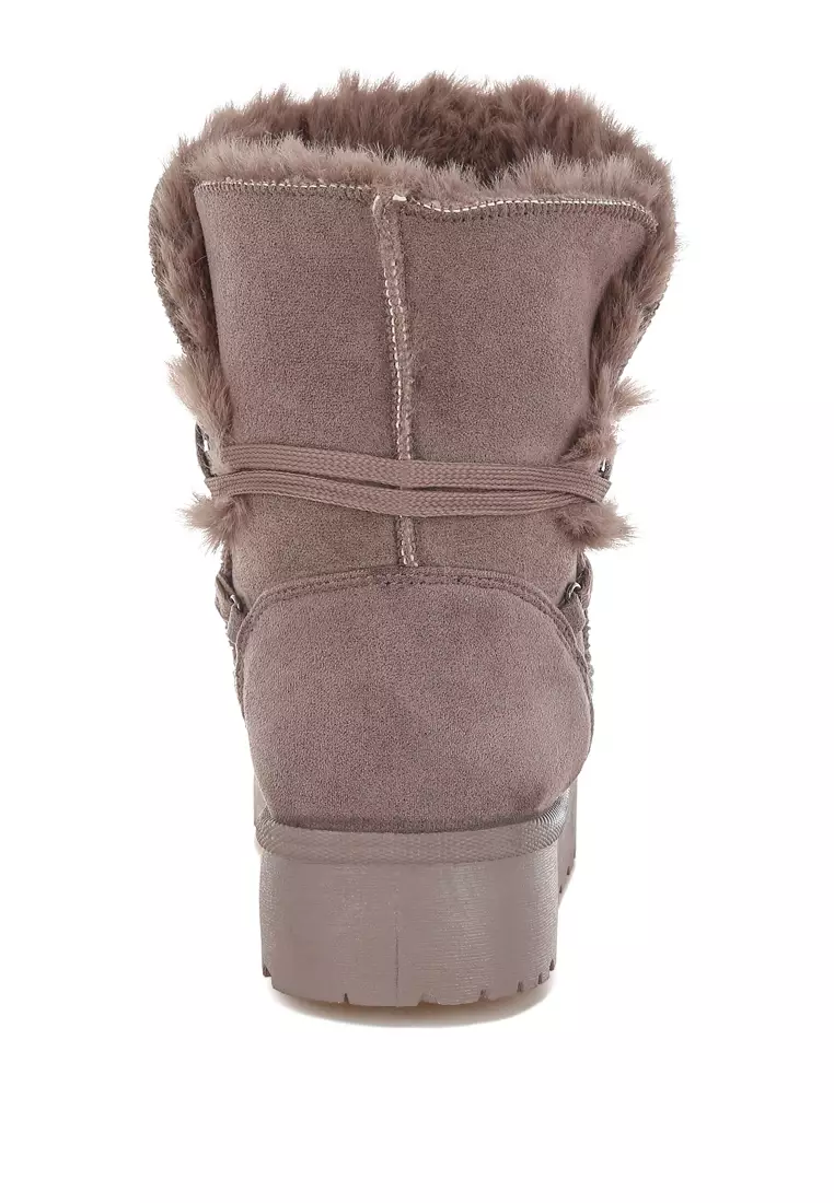 Chunky Faux Fur Snow Boots in Taupe