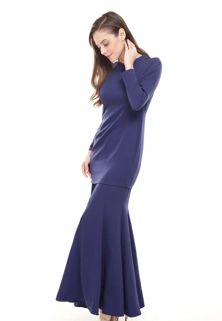 Rina Kurung in Navy