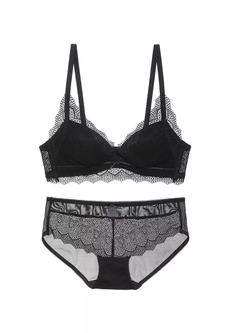 Buy ZITIQUE Women's Japanese Style Lace Lingerie Set (Bra and Underwear) -  Black in Black 2024 Online