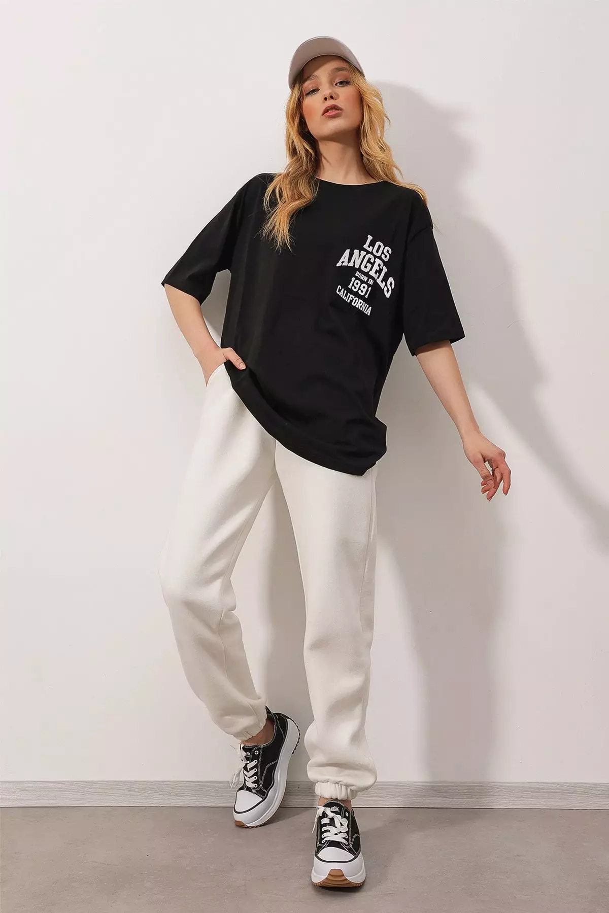 Relaxed Graphic T-Shirt