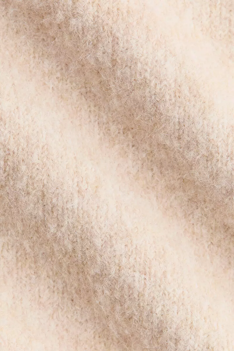 Cable-knit polo jumper