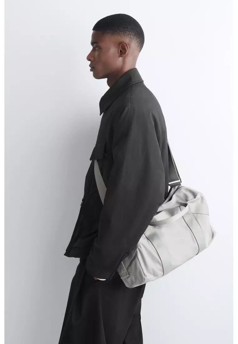 SPORTS DUFFLE BAG - NYLON