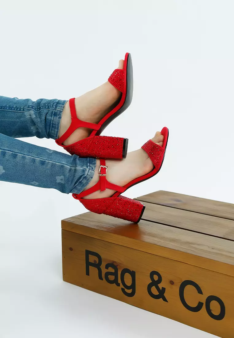 Rhinestones Embellished Sandals in Red