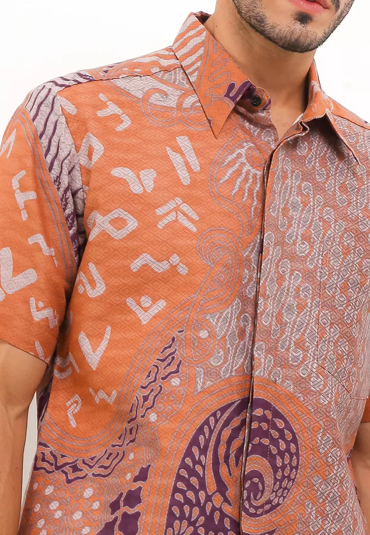 Hem Body Fit Batik Aksara Lontara