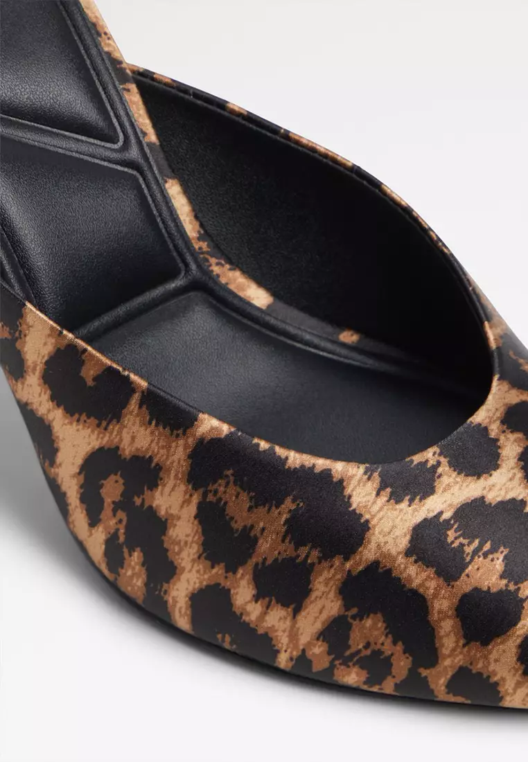 Elenara Heeled Sandals