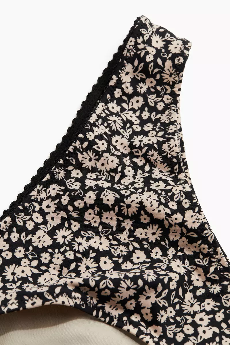 Cheeky Bikini bottoms