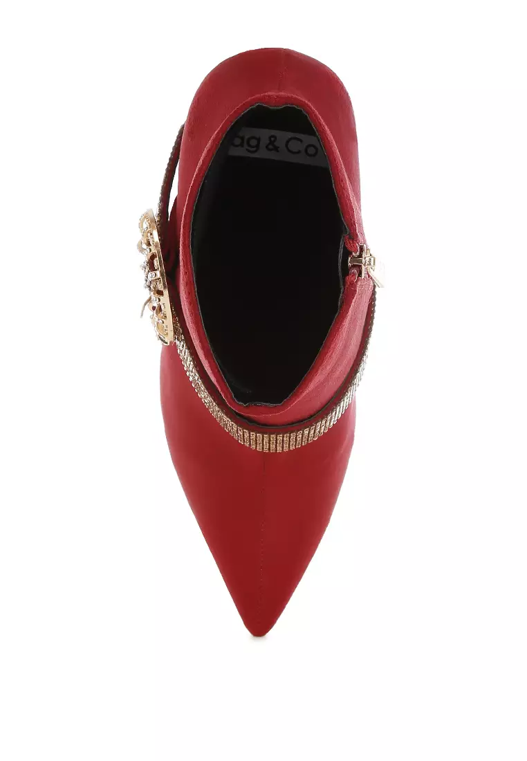 Sepatu bot bertali berlian imitasi dan berlian imitasi berwarna merah
