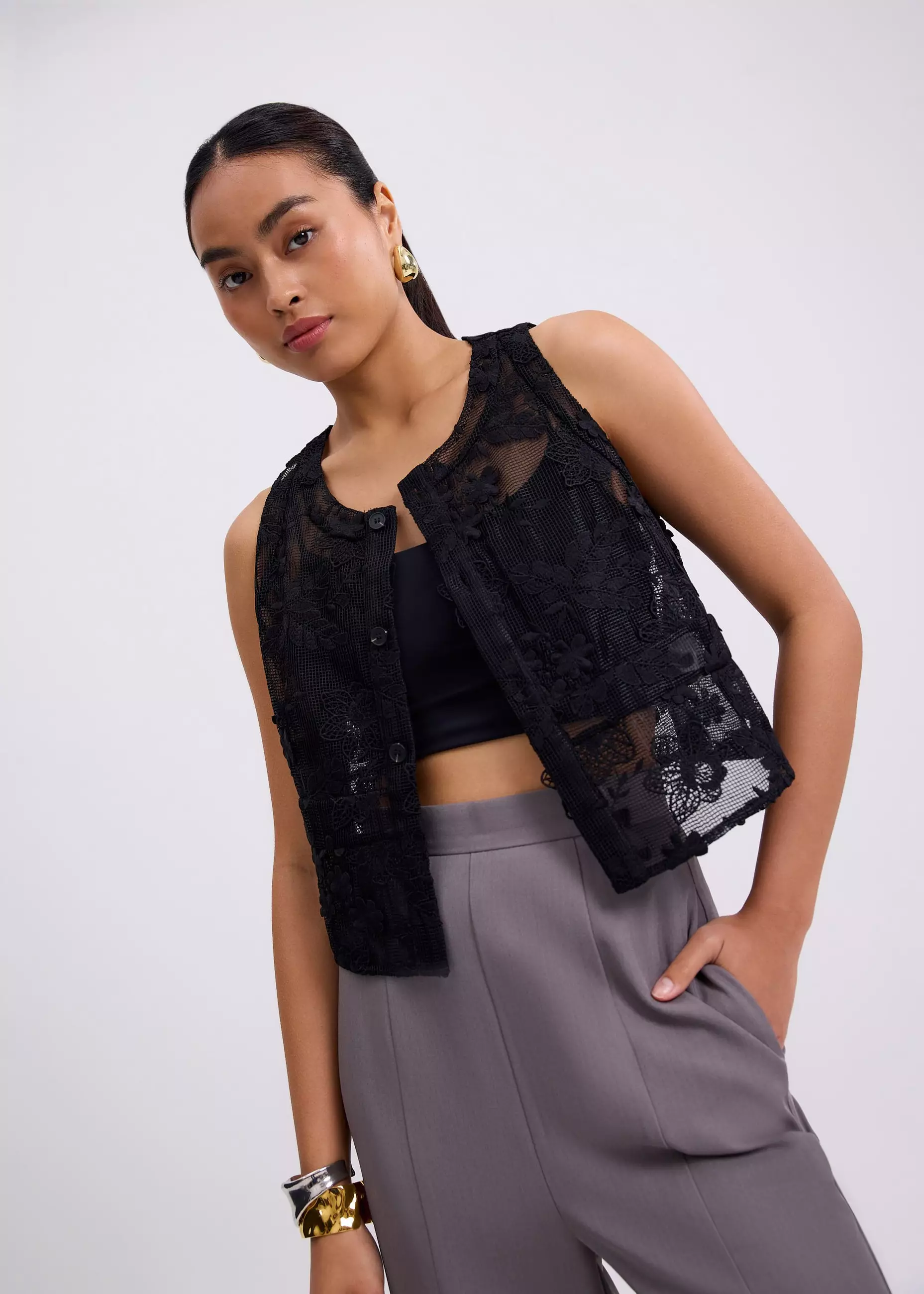 Vest Wanita - Lace Embroidery Boxy Crop Vest