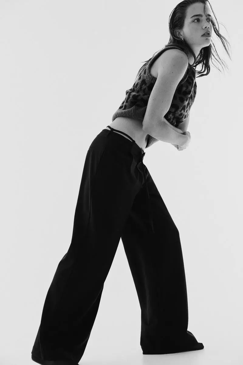 Belted tailored trousers