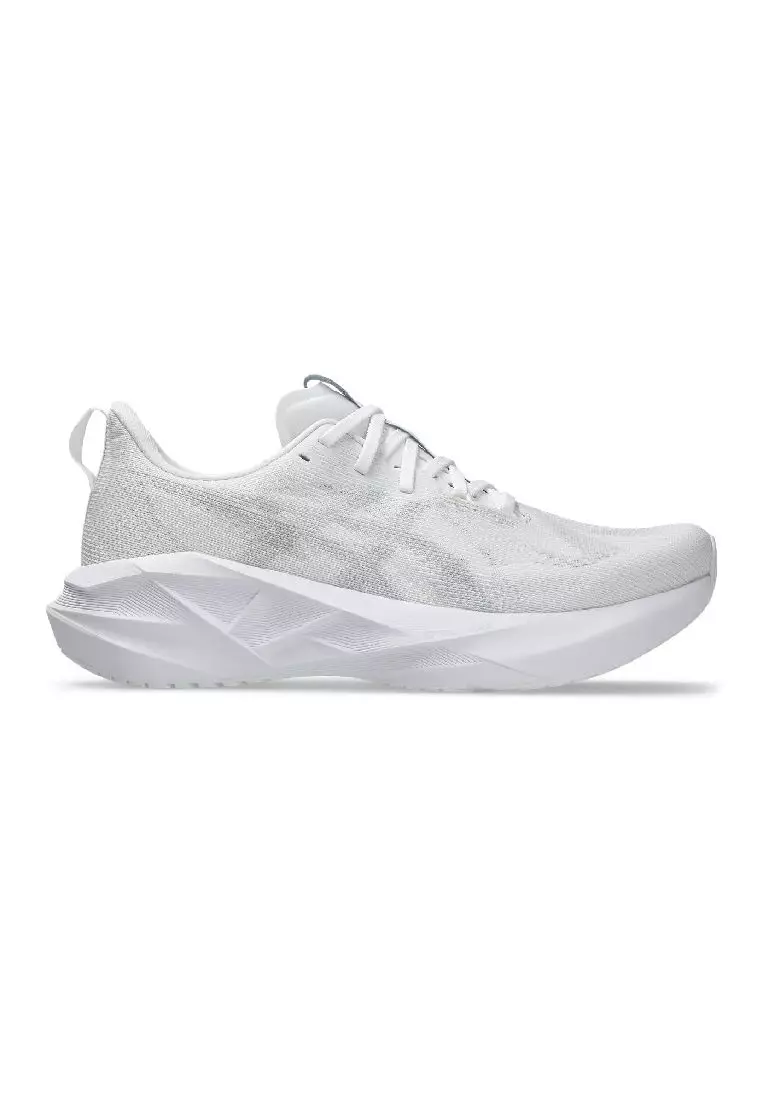 ★人気★ Asics Novablast 5 White Piedmont Grey Women's Novablast 5 Running Shoe - White/Piedmont Grey
