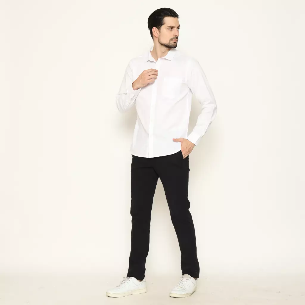 AMK Kemeja Pria Lengan Panjang SHS River L/S White