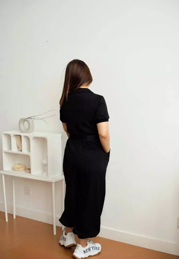 SPORTY JUMPSUIT WITH BELT