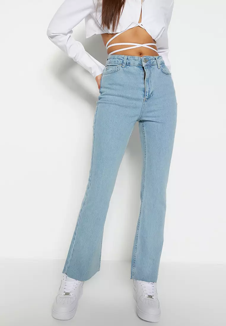 Jual Trendyol Crop Flare Jeans Original 2025 ZALORA Indonesia ®