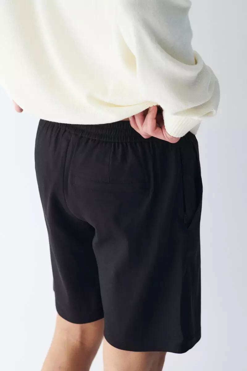 Relaxed Fit Linen-blend shorts