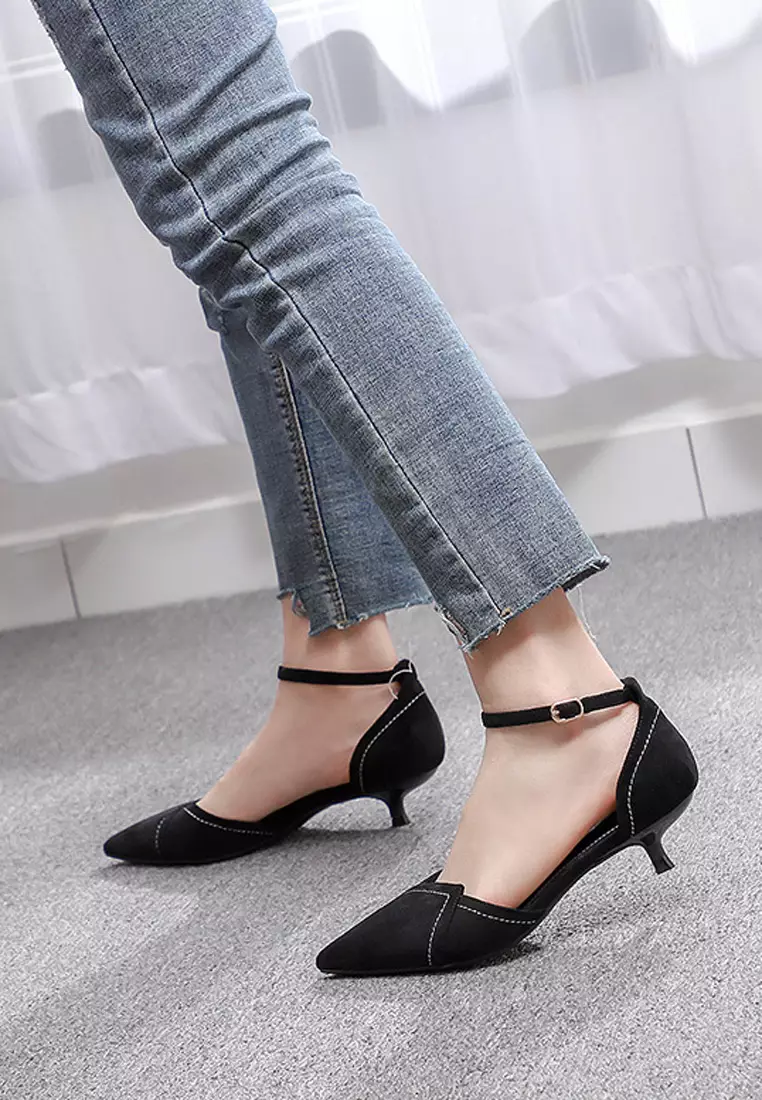 Pointed heels online outlet
