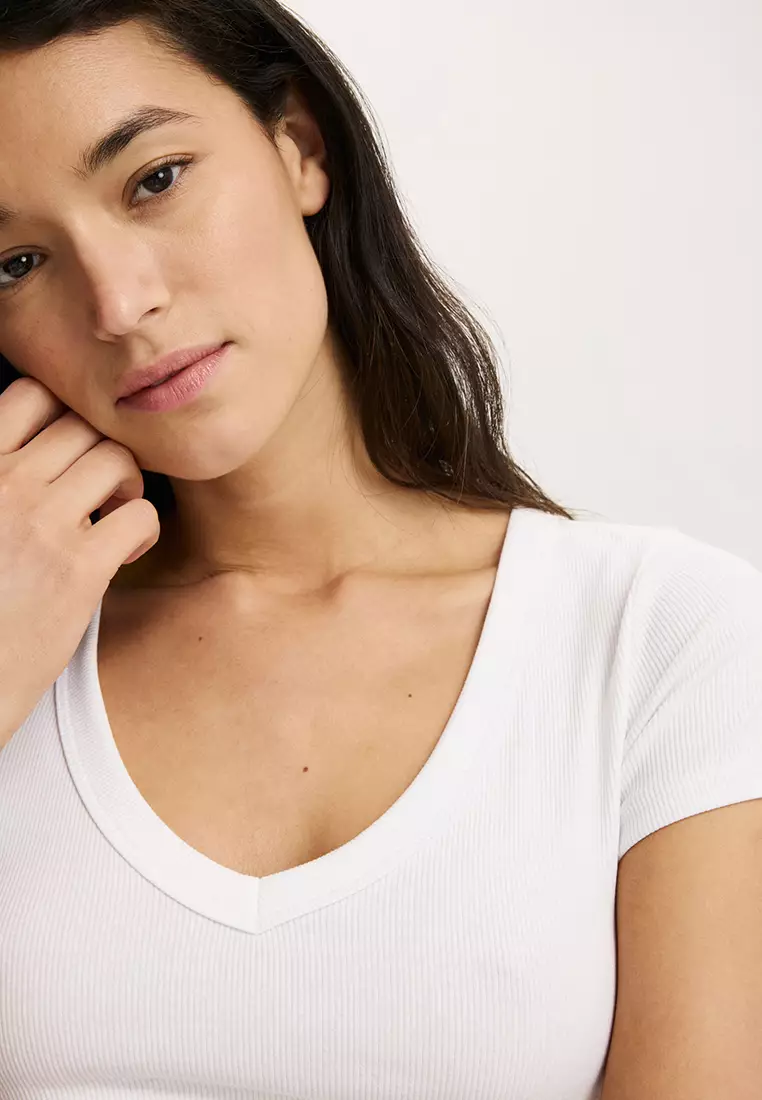 Goldie Rib V Neck Short Sleeve Top