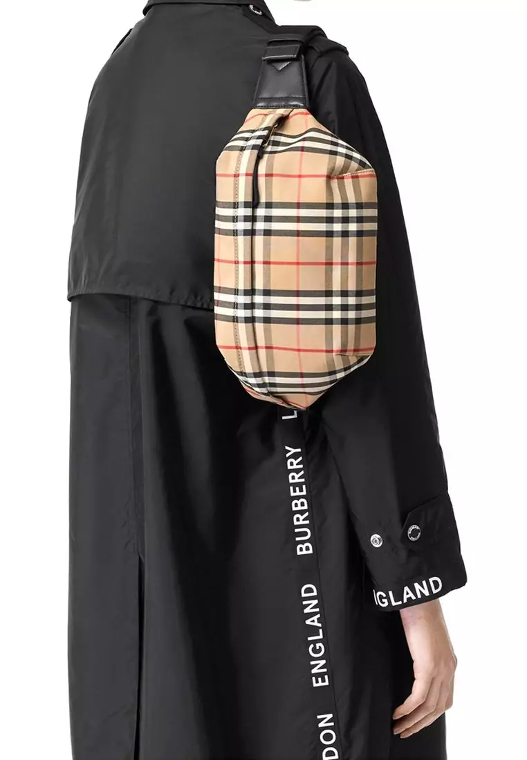 Medium Vintage Check Waist Bag for Unisex in Archive Beige