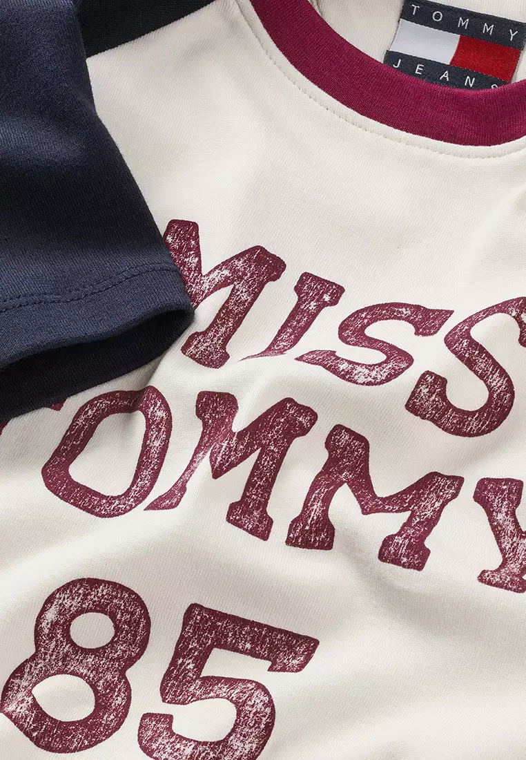 Logo Slim Raglan Sleeves T-Shirt - Tommy Jeans