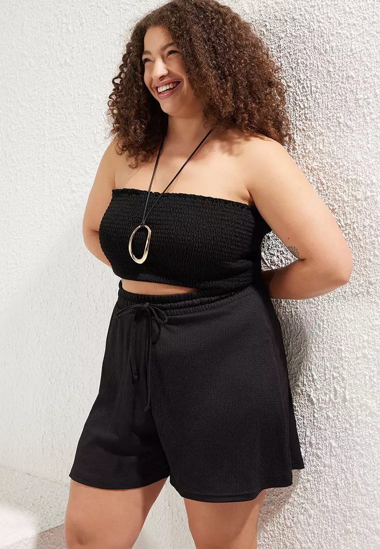 Black Elastic Waist Plus Size Knitted Shorts TBBSS22AP00002