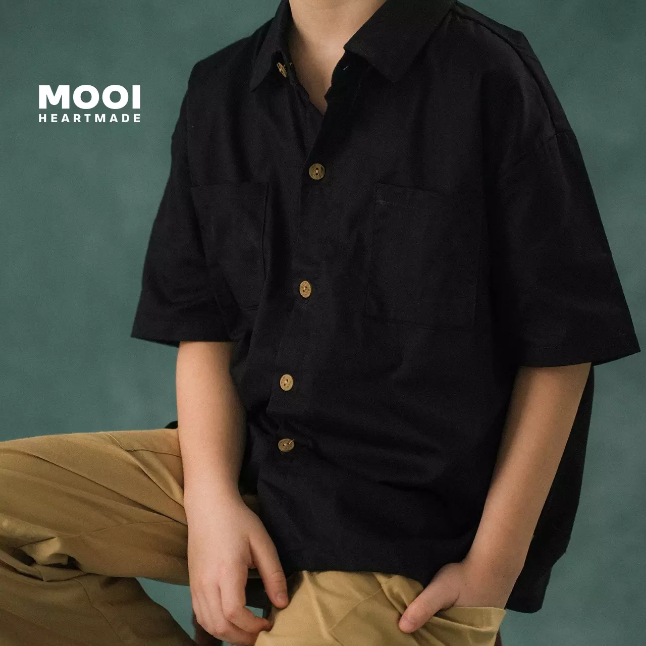 Mooi Kemeja Anak Laki-laki Akio Boxy Shirt Pocket - Ivory