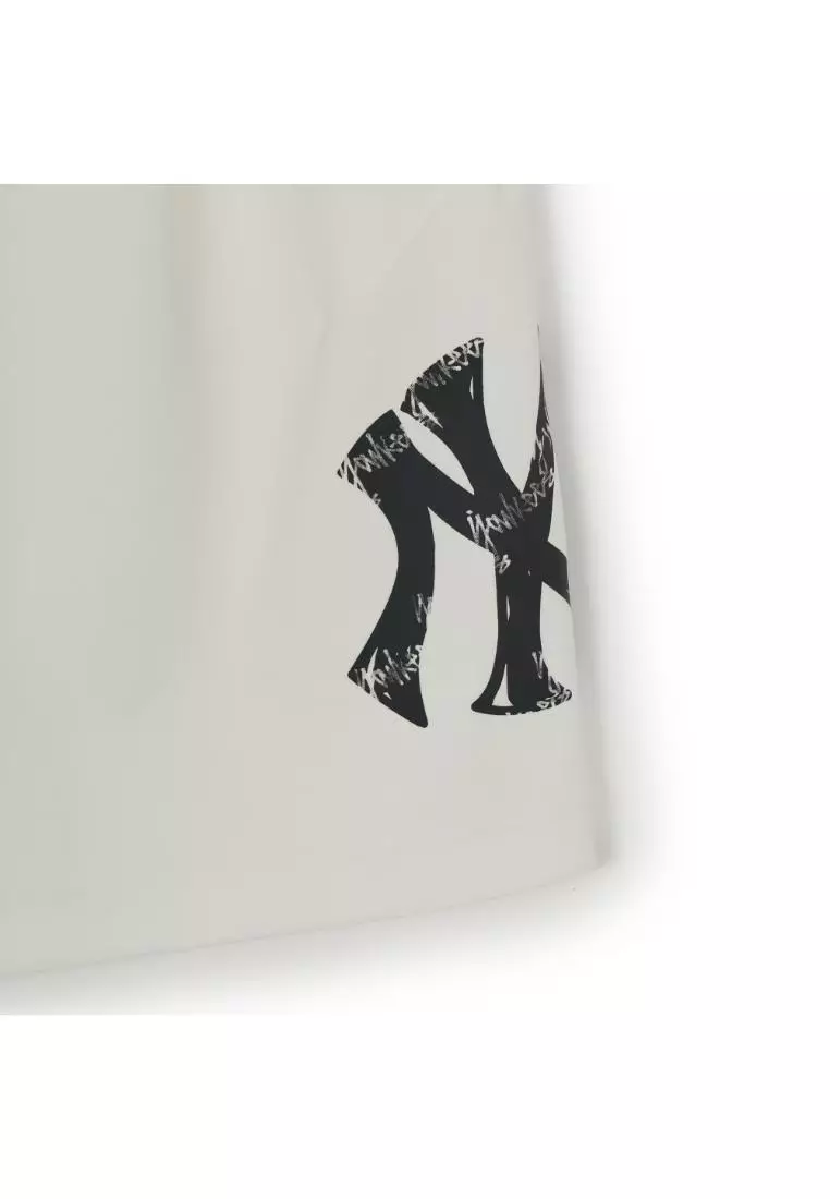 BASIC MEGA LOGO 9IN SHORTS NEW YORK YANKEES