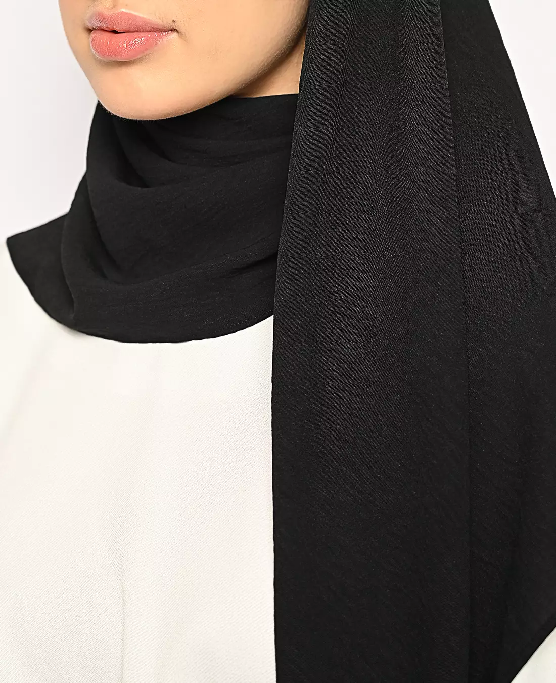 Karisa Segitiga Instan Black