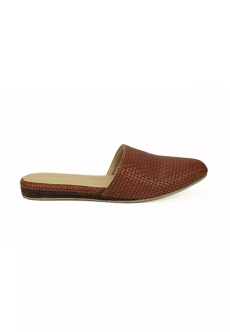 Discount on Cardam's Lifestyle  shoes - SKU: Eclb Lne 00118 Brown Mules