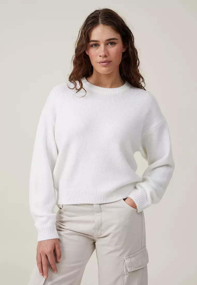White round on sale neck jumper