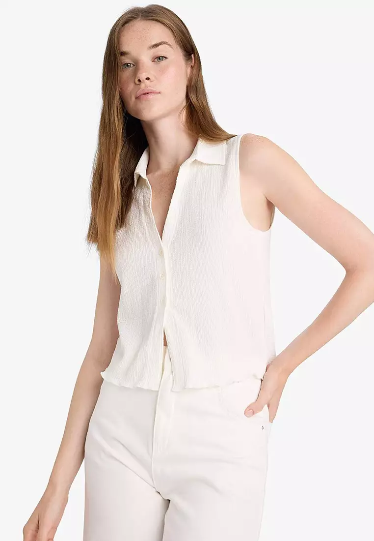 Fitted Shirt Collar Textured Sleeveless White Blouse F1018Ax25Sm