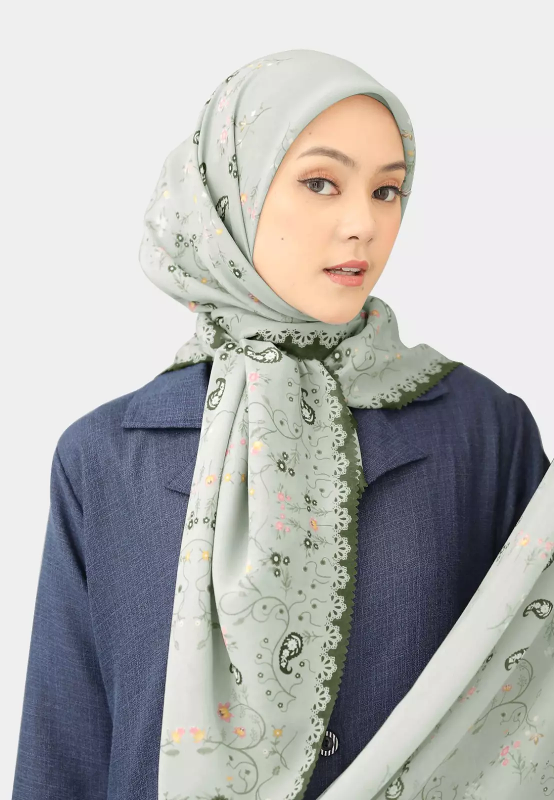 Cotton Bee - Athisah Printed Scarf - Hijab Segiempat Motif 130x130cm