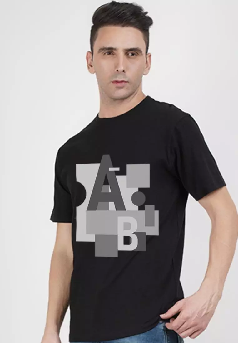 字母图形印花黑色棉质短袖标准版型 T 恤