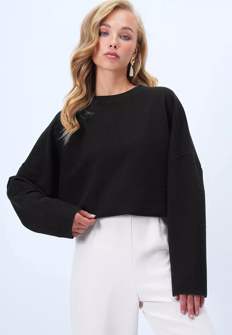 Crew Neck Batwing Sleeves Sweatshirt