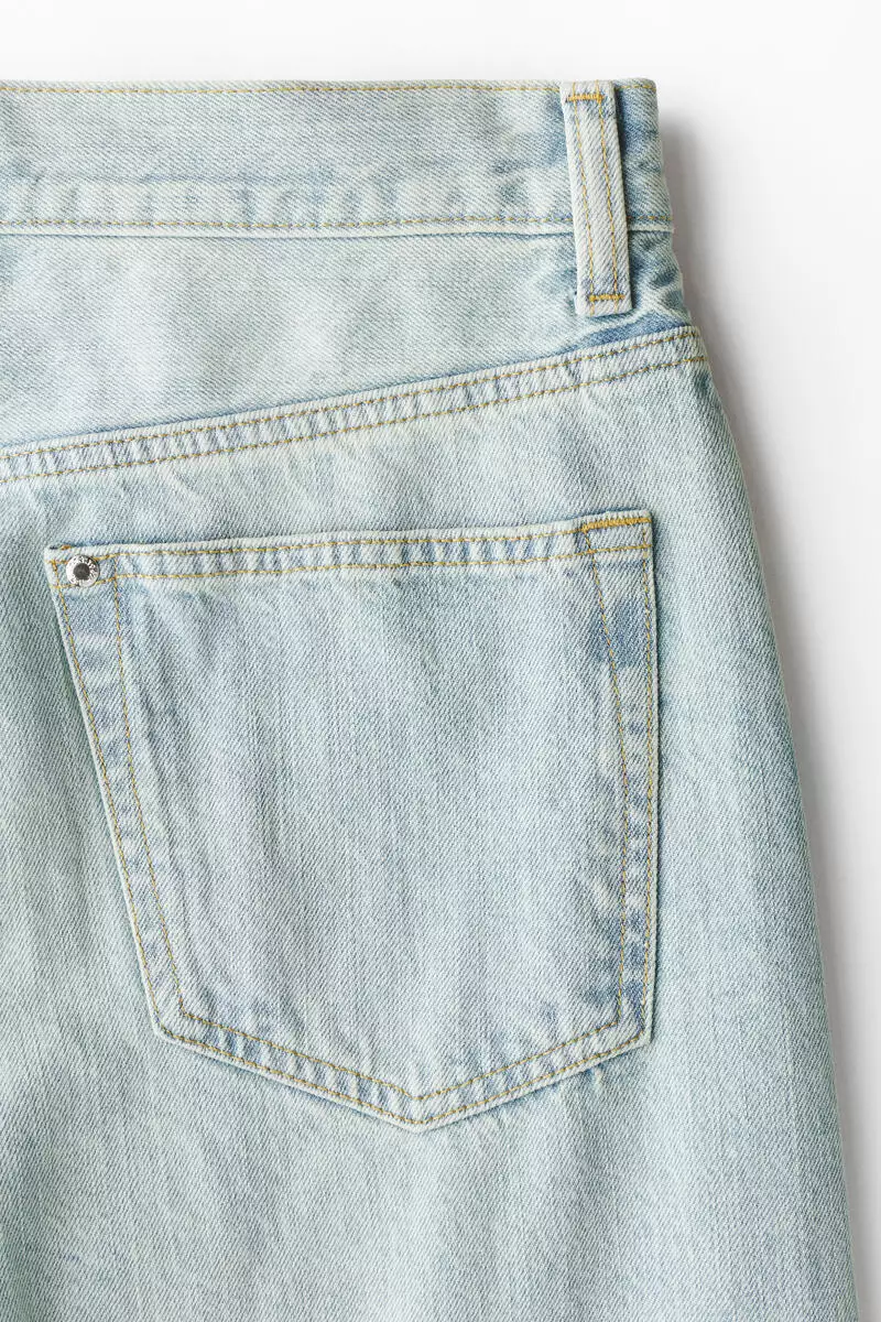 Loose Straight twisted leg jeans