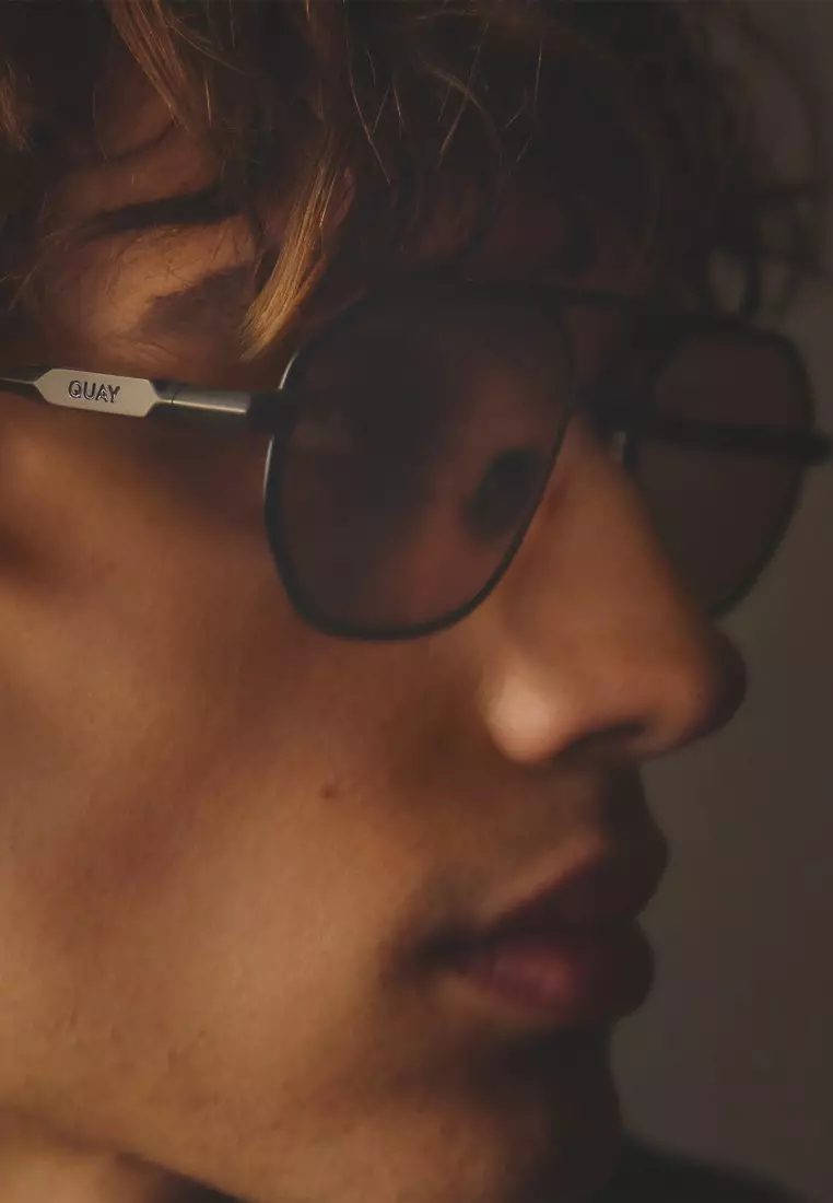 En Route Sunglasses - Matte Black/Tan