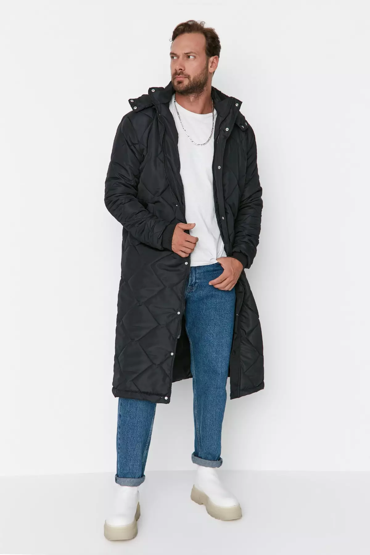Trendyol Men s Black Oversized Windproof Puffy Winter Coat 2024