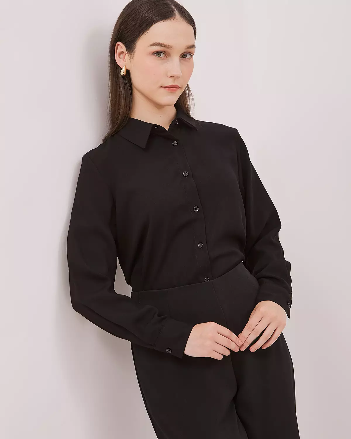 WOMEN'S BLACK LONG SLEEVE SHIRT