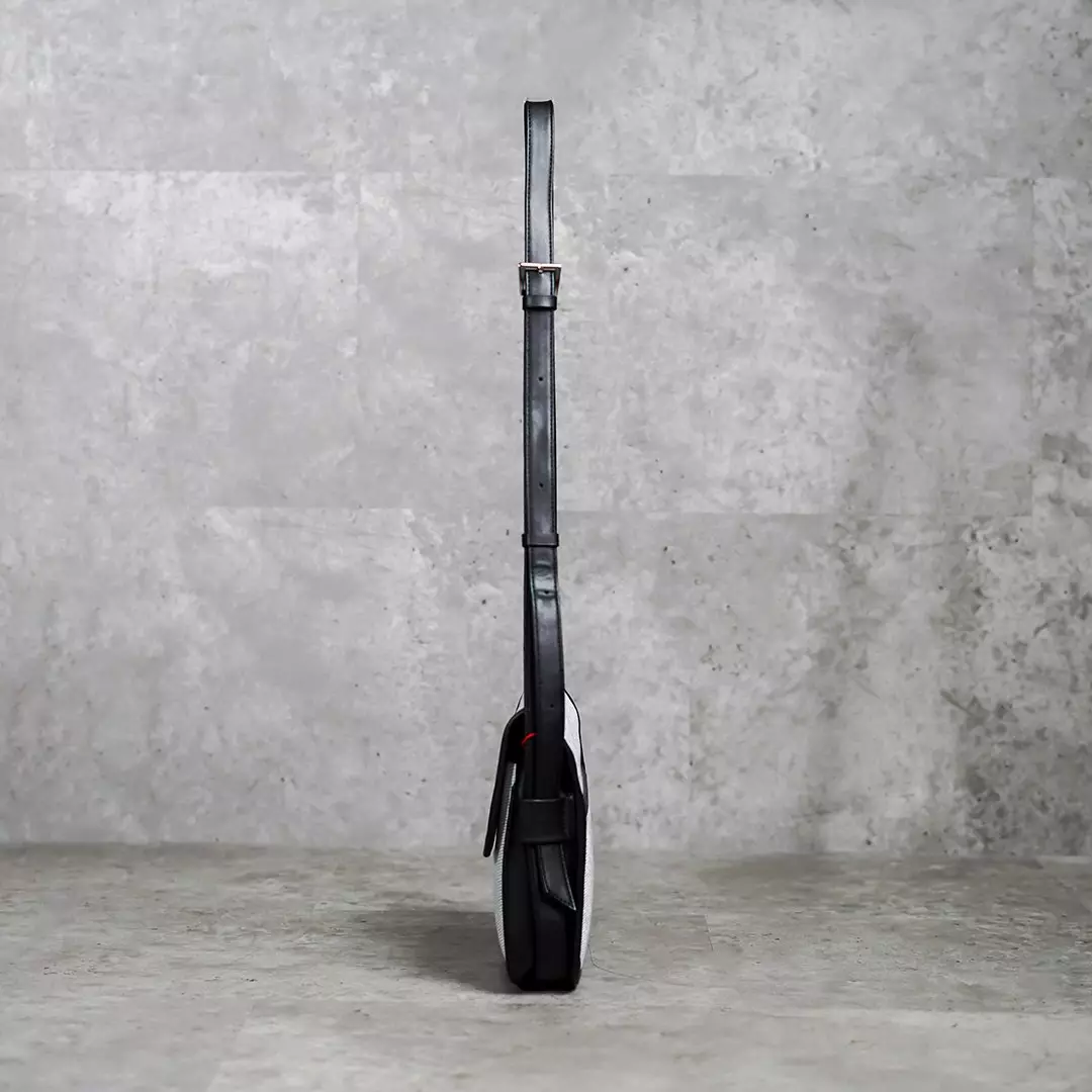 Tas MARDI MERCREDI MRCD BLACK IVORY FLAP CROSS BODY BAG 100% ORIGINAL