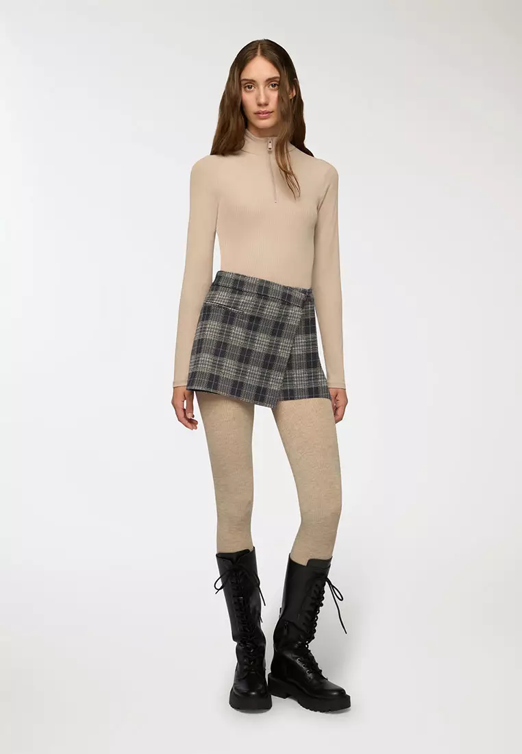 Woman Long-Sleeved T-Shirt