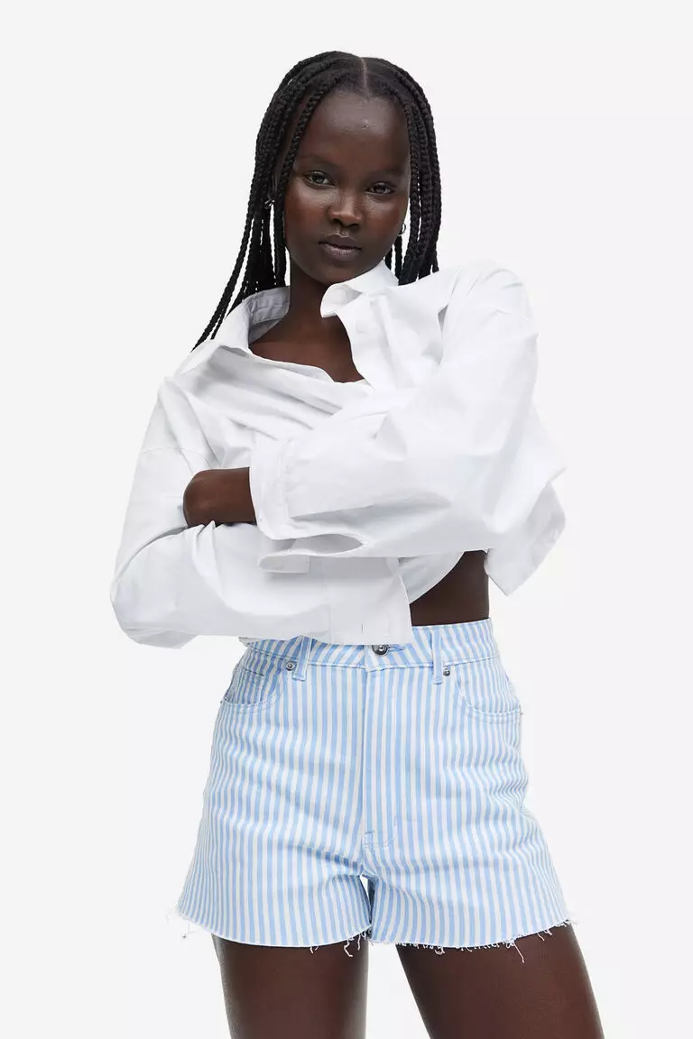 Jual H&M High-waisted twill shorts Original 2025 ZALORA Indonesia ®