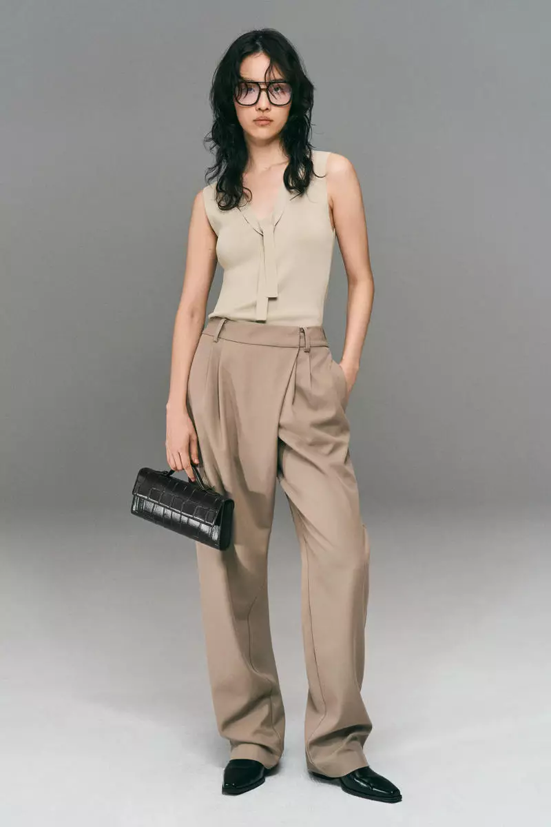 Fine-knit tie-detail top