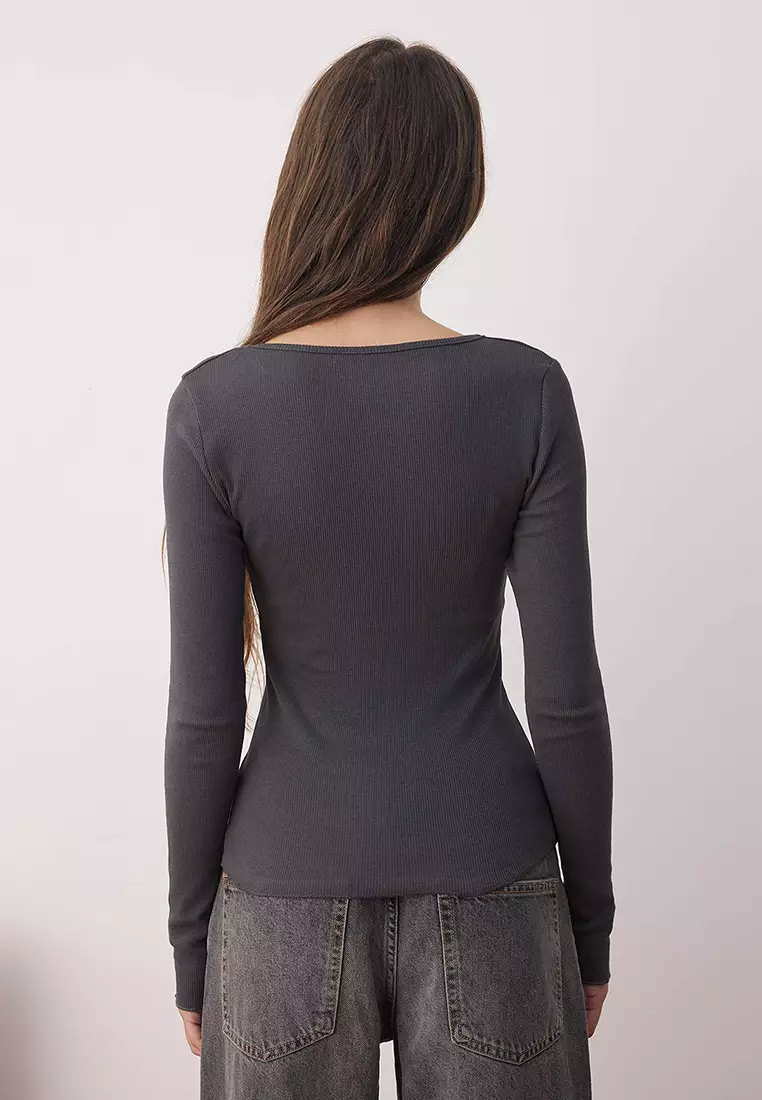 2-Pack V-Neck Long Sleeve T-Shirts