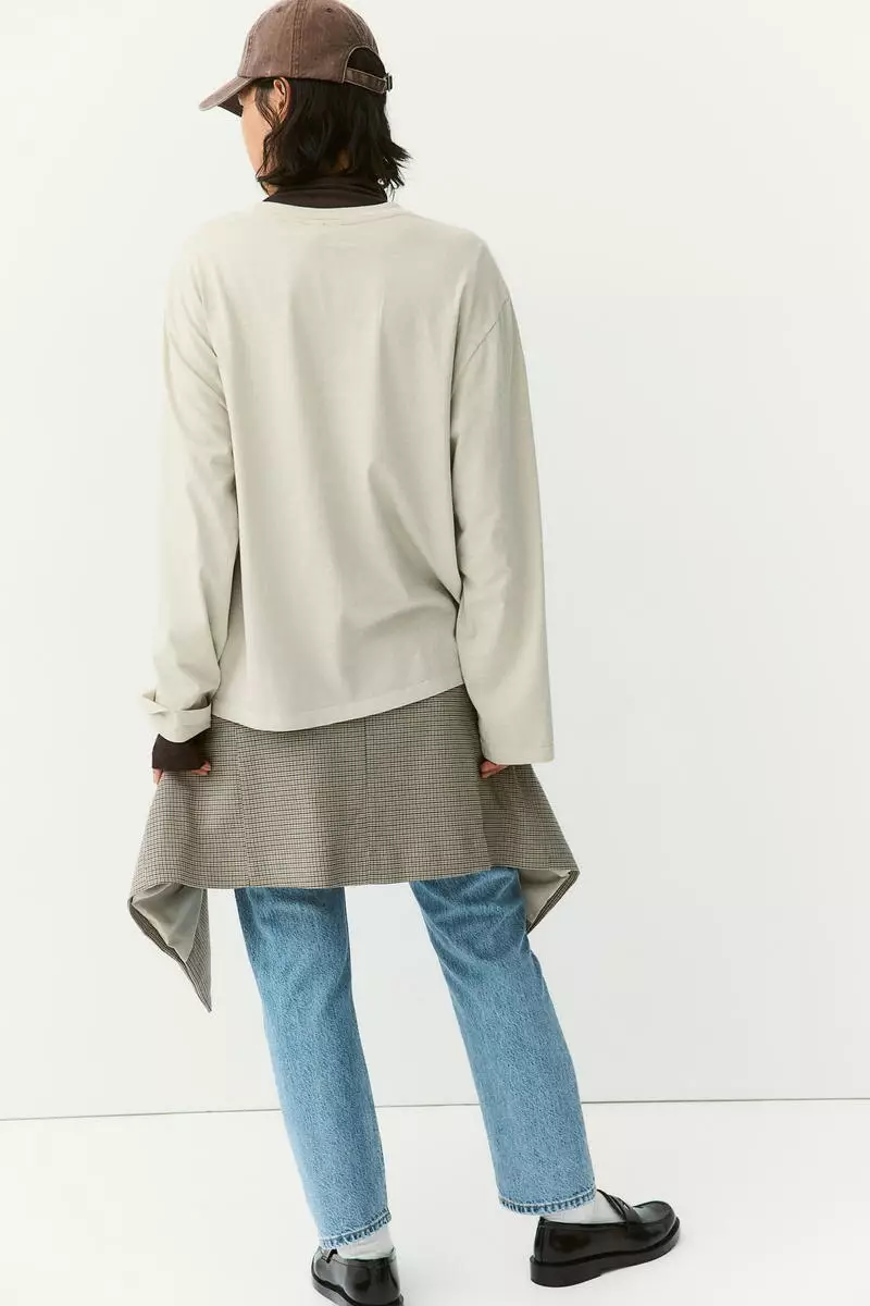 Long-sleeved jersey top