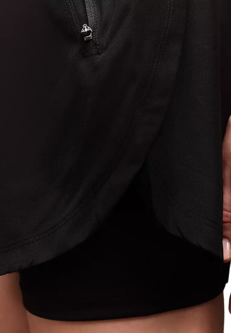 Clovia Snug Fit Active High Rise Running Shorts in Black