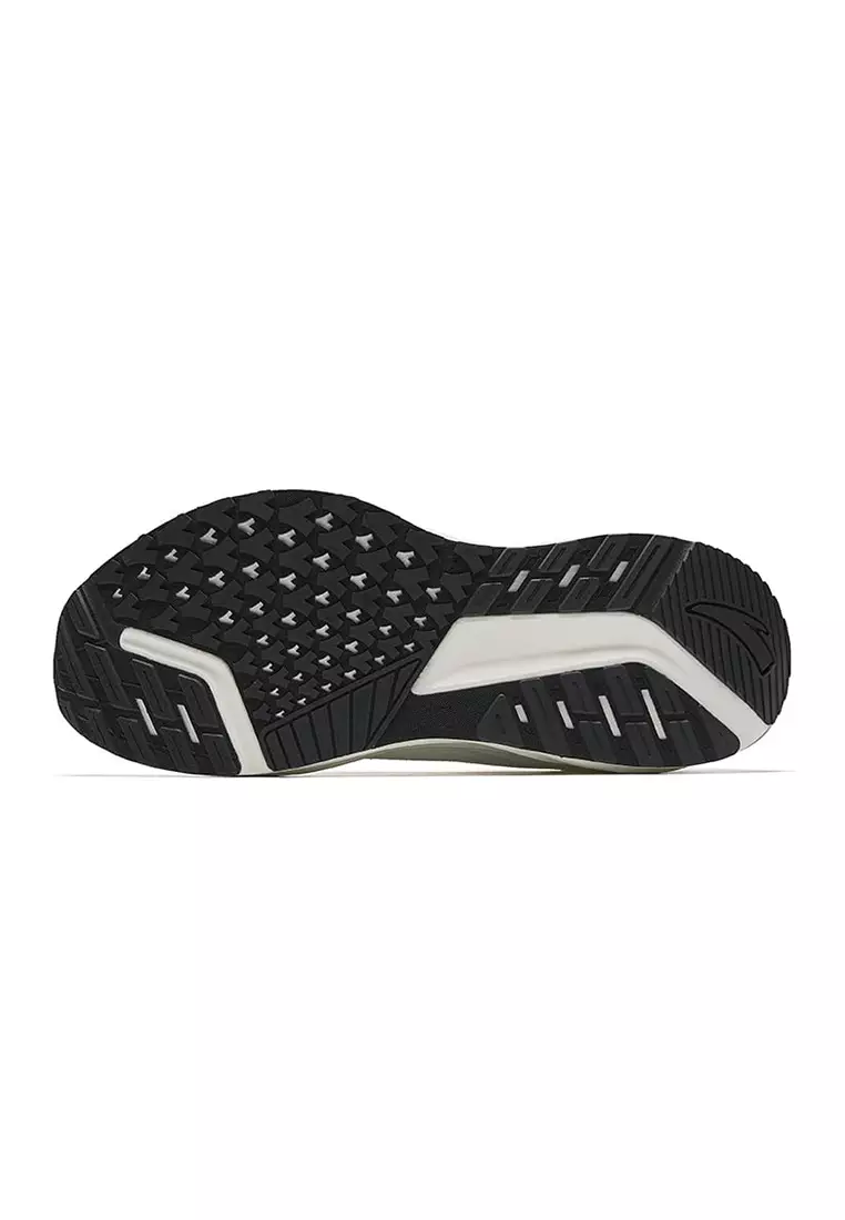 Men PG7 Travel 2.5 Running Shoes