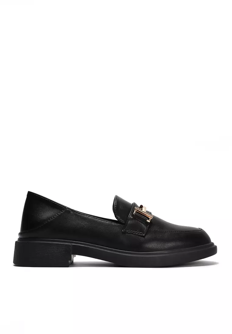 Discount on Twenty Eight Shoes  shoes - SKU: VANSA Simple Buckles Loafers VSW-F3335